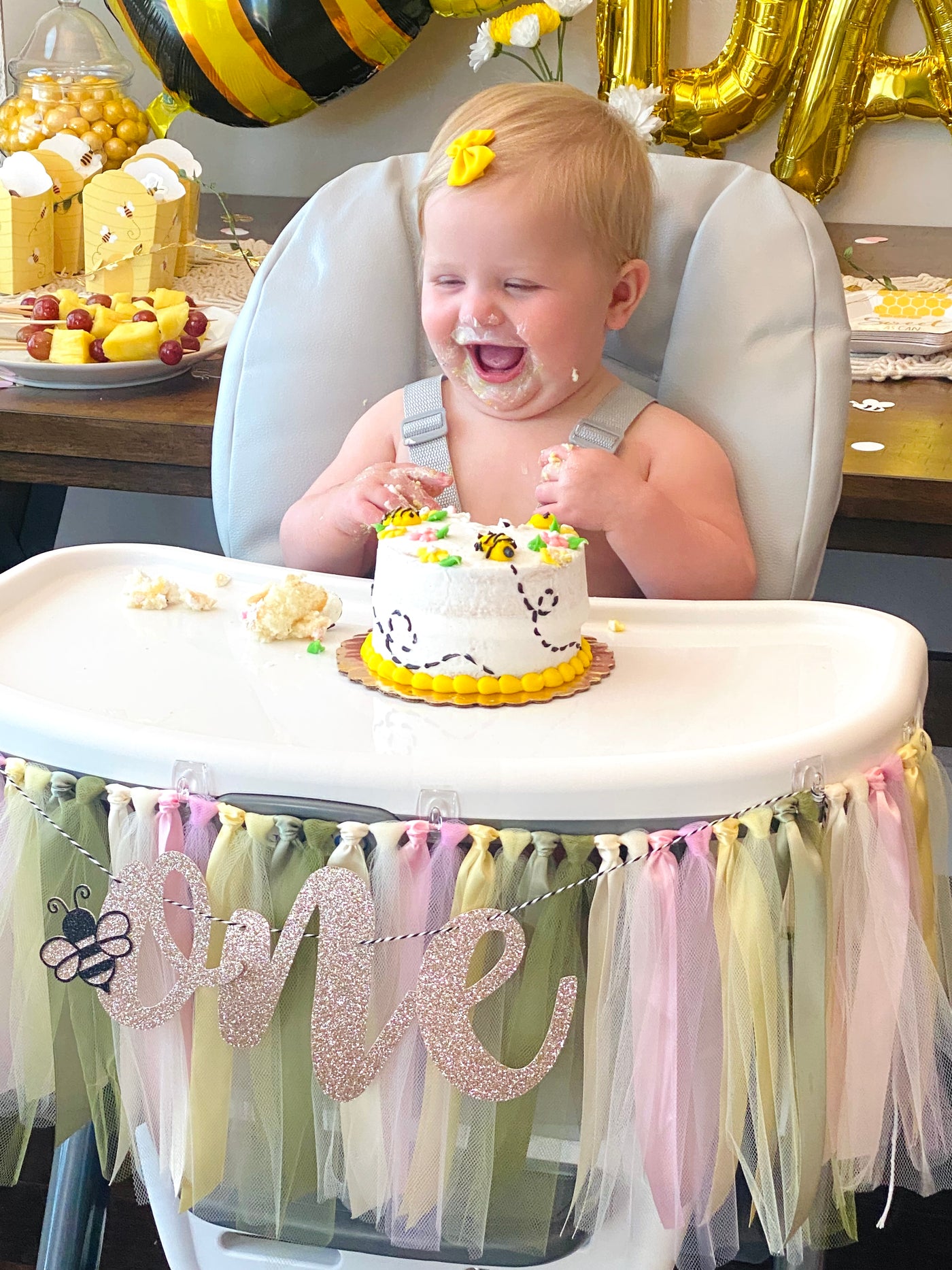 Bee First Birthday High Chair Banner Tutu Skirt. First Bee Day Theme. SG